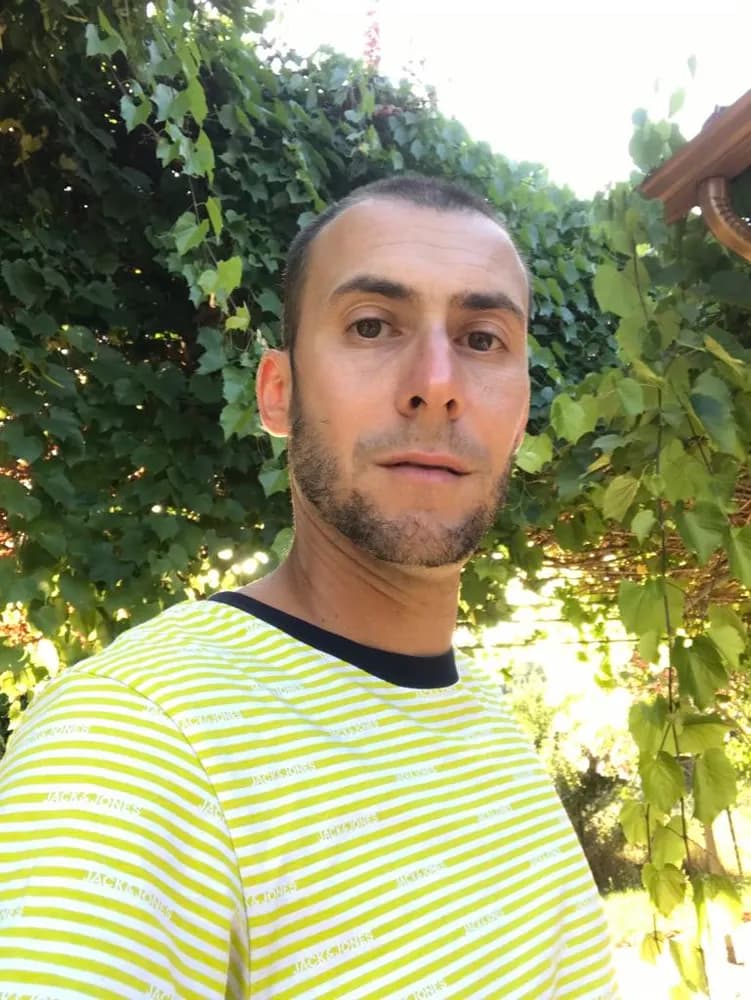 Profil de Zacharie, 34 ans, Plan cul à Julienne (Charente)