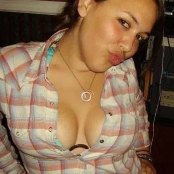 Profil de Adélaïde, 28 ans, Plan cul à Lussac (Charente)