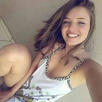 Profil de Safaa, 19 ans, Plan cul à Ambernac (Charente)