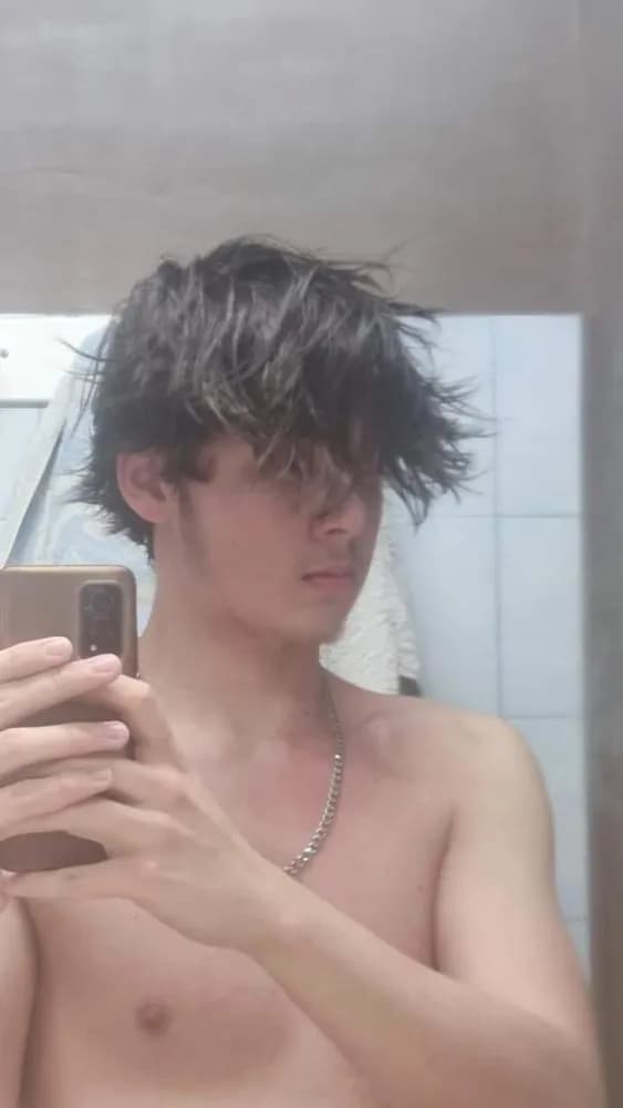 Profil de Gabin, 23 ans, Plan cul à LaHarmoye (Côtes-d'Armor)