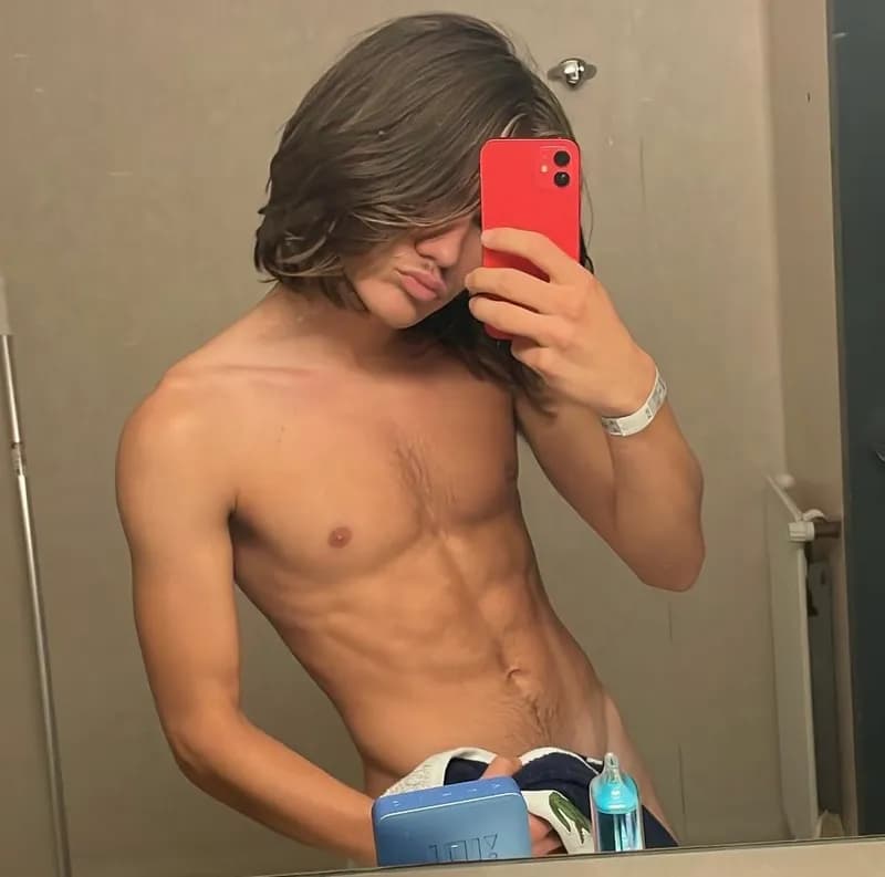 Profil de Ylian, 22 ans, Plan cul à Grigny (Rhône)