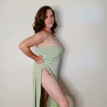 Rosalie - Plan cul à Mallemoisson Profil de Rosalie, 19 ans, Plan cul à Mallemoisson (Alpes-de-Haute-Provence)