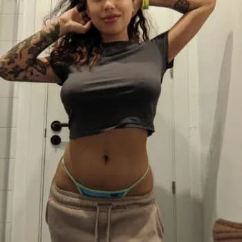 Profil de Sanaa, 34 ans, Plan cul à Échalou (Orne)