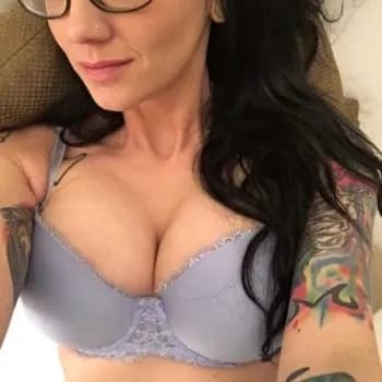 Profil de Nadia, 27 ans, Plan cul à Hellering-lès-Fénétrange (Moselle)