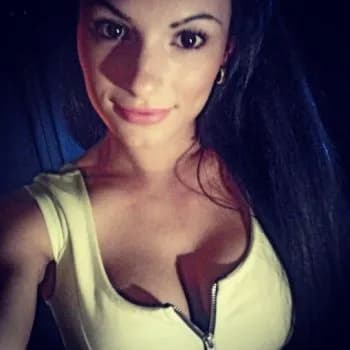 Profil de Nesrine, 33 ans, Plan cul à Olivet (Mayenne)