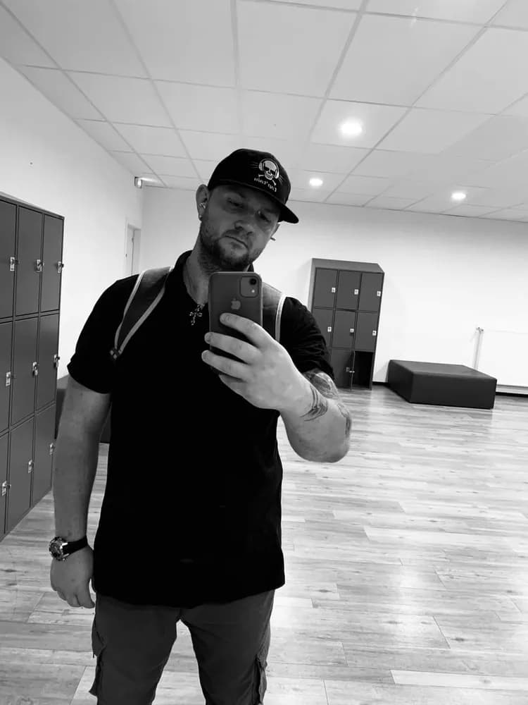 Profil de Kahil, 24 ans, Plan cul à Combleux (Loiret)