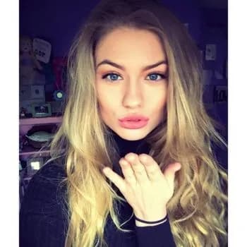 Profil de Fatima, 25 ans, Plan cul à Lasson (Yonne)