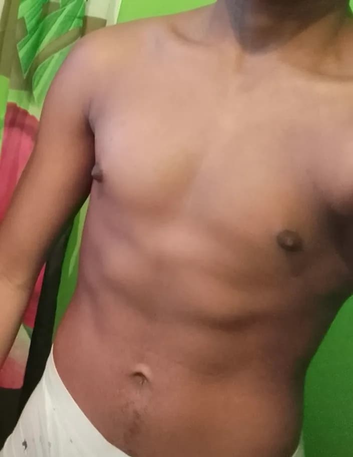 Profil de Melih, 28 ans, Plan cul à Sauvignac (Charente)