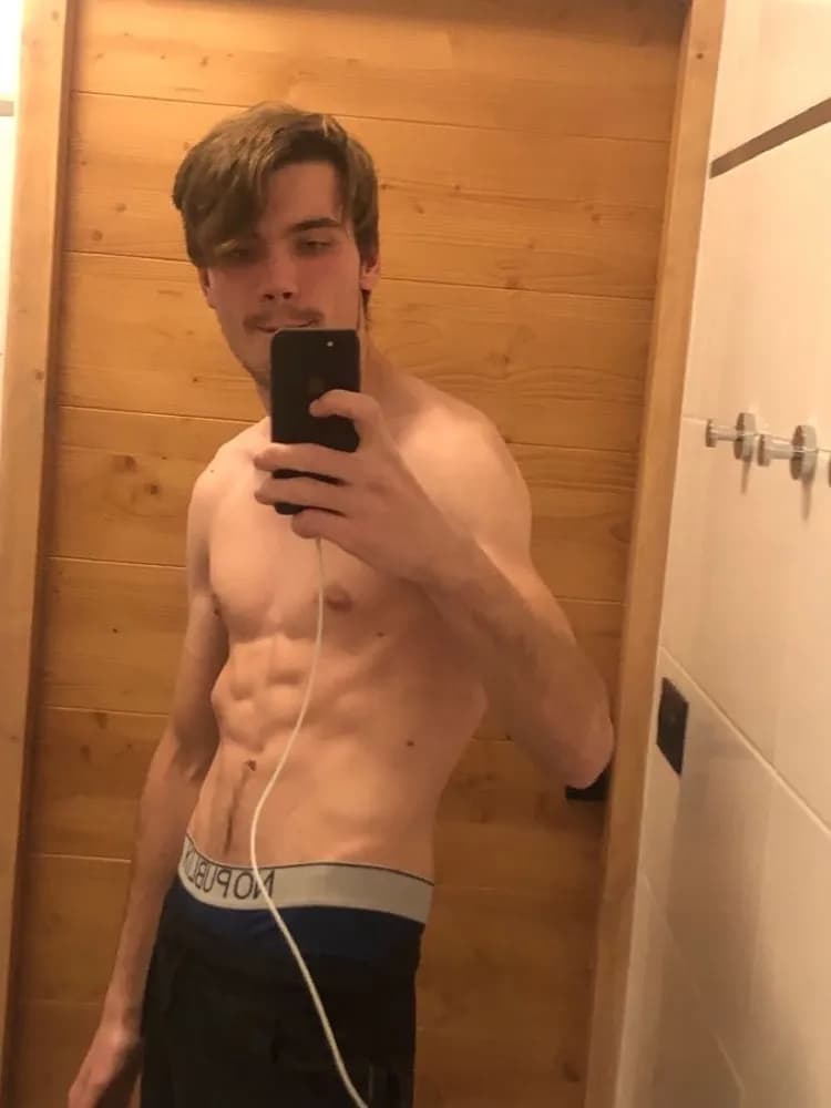 Profil de Aubin, 24 ans, Plan cul à Branches (Yonne)