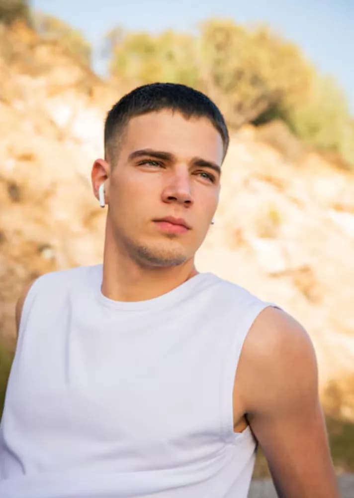 Profil de Oscar, 24 ans, Plan cul à Chouvigny (Allier)