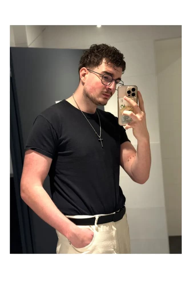 Profil de Hélie, 29 ans, Plan cul à Ancy-le-Franc (Yonne)