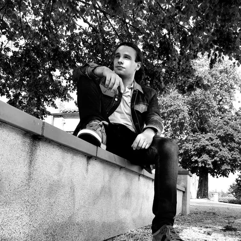 Loïc - Plan cul à Coudehard Profil de Loïc, 22 ans, Plan cul à Coudehard (Orne)