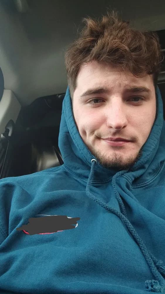 Profil de Célestin, 28 ans, Plan cul à Ravigny (Mayenne)