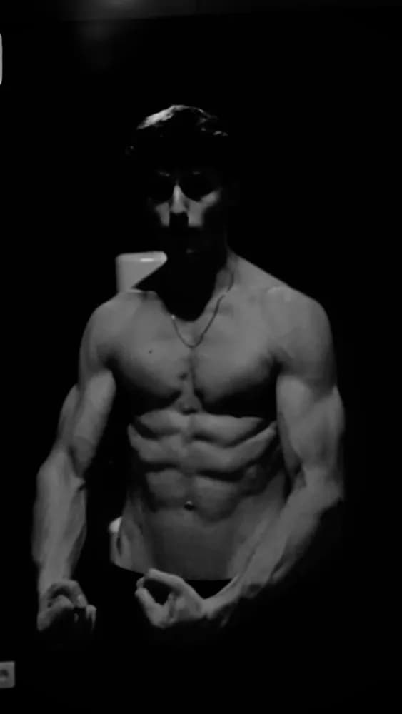 Profil de Louay, 26 ans, Plan cul à Ambrières (Marne)