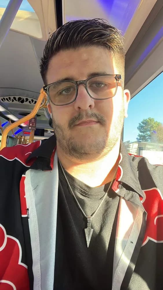 Profil de Jimmy, 24 ans, Plan cul à Vilcey-sur-Trey (Meurthe-et-Moselle)