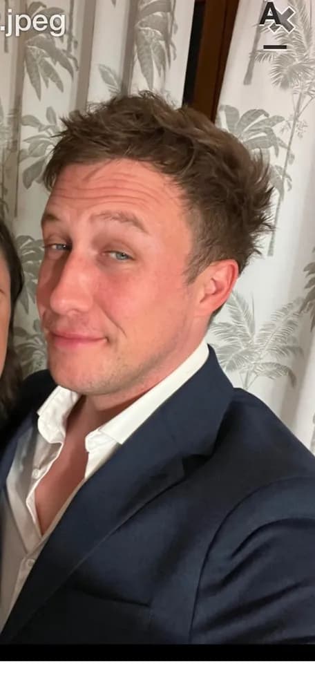 Adan - Plan cul à LePuy-Sainte-Réparade Profil de Adan, 34 ans, Plan cul à LePuy-Sainte-Réparade (Bouches-du-Rhône)