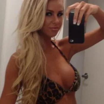 Djenna - Plan cul à Brévonnes Profil de Djenna, 32 ans, Plan cul à Brévonnes (Aube)