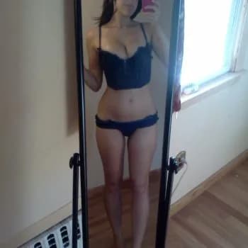 Profil de Joanna, 22 ans, Plan cul à LaBurbanche (Ain)