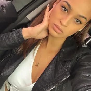 Profil de Hajar, 32 ans, Plan cul à Wambez (Oise)