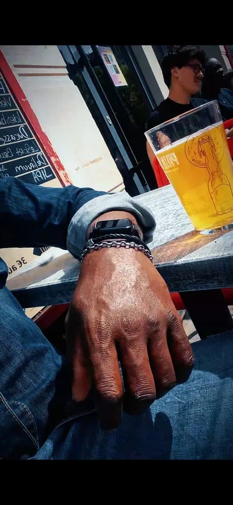 Profil de Victor, 31 ans, Plan cul à Blomac (Aude)