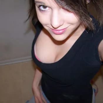 Profil de Youssra, 21 ans, Plan cul à LeHam (Mayenne)
