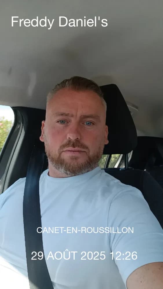 Ezzio - Plan cul à Évricourt Profil de Ezzio, 19 ans, Plan cul à Évricourt (Oise)