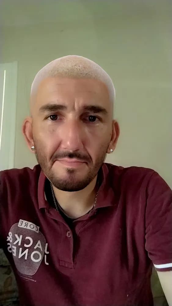 Profil de Iman, 18 ans, Plan cul à Fréterive (Savoie)