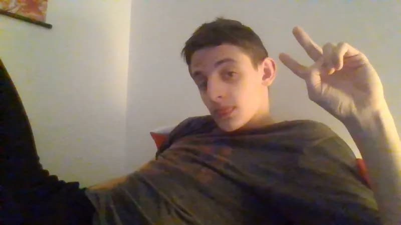 Profil de Lenny, 20 ans, Plan cul à Brie (Charente)