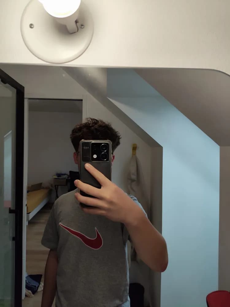 Ismaël - Plan cul à Rivèrenert Profil de Ismaël, 26 ans, Plan cul à Rivèrenert (Ariège)