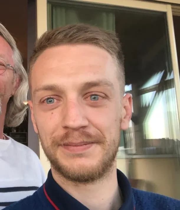 Profil de Julien, 20 ans, Plan cul à Anthon (Isère)