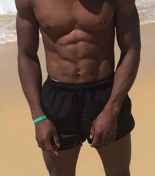 Elisha - Plan cul à Épenouse Profil de Elisha, 22 ans, Plan cul à Épenouse (Doubs)