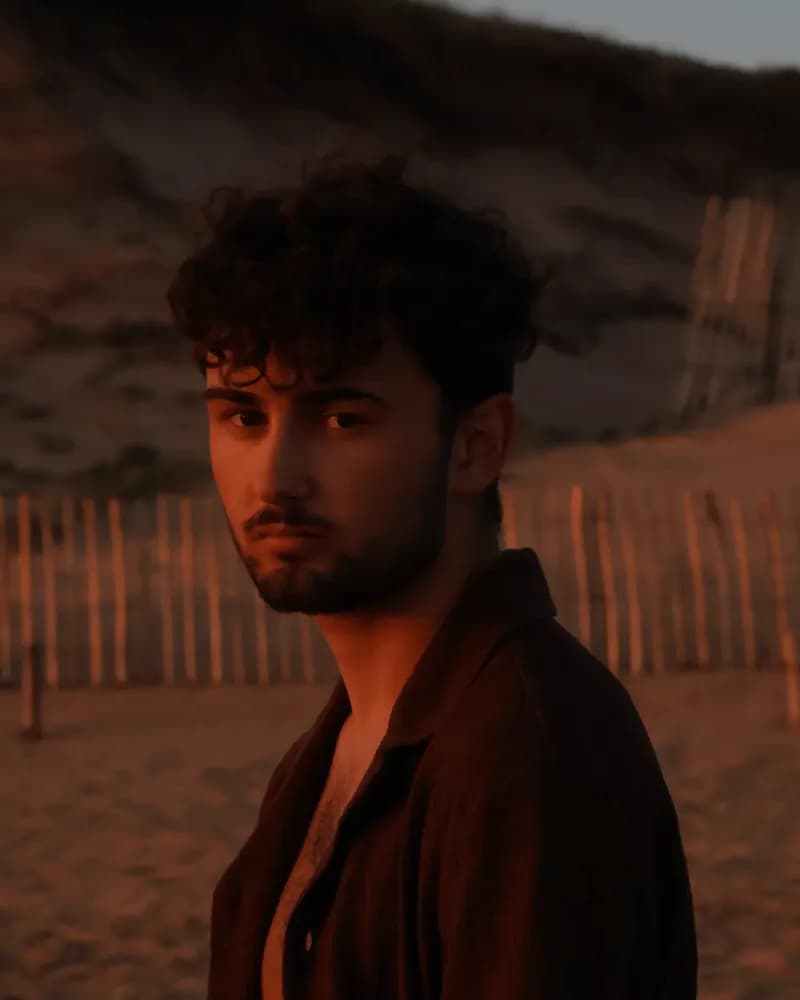 Calixte - Plan cul à Évricourt Profil de Calixte, 19 ans, Plan cul à Évricourt (Oise)