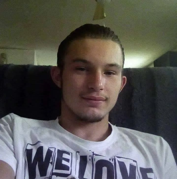 Elhadj - Plan cul à Meylan Profil de Elhadj, 19 ans, Plan cul à Meylan (Isère)