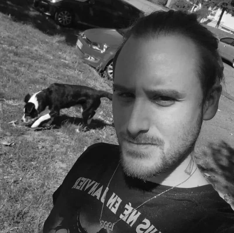 Marvin - Plan cul à Craon Profil de Marvin, 27 ans, Plan cul à Craon (Mayenne)