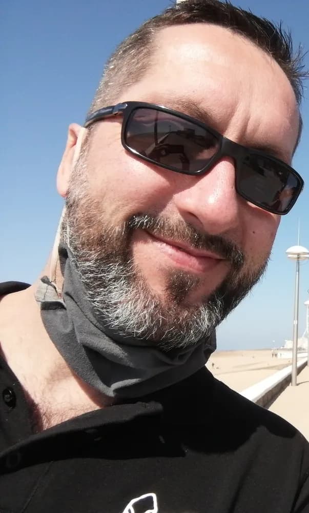 Cali - Plan cul à Combre Profil de Cali, 31 ans, Plan cul à Combre (Loire)