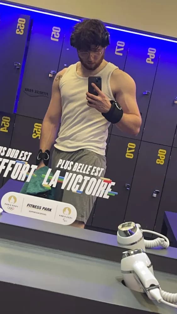 Sayan - Plan cul à Montbron Profil de Sayan, 19 ans, Plan cul à Montbron (Charente)