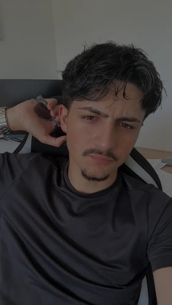 Sacha - Plan cul à Hambye Profil de Sacha, 22 ans, Plan cul à Hambye (Manche)